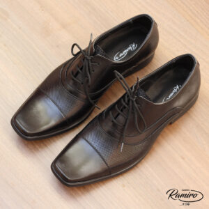 Zapato Negro Con Cordón
