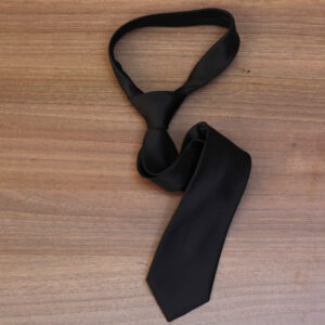 Corbata Negra